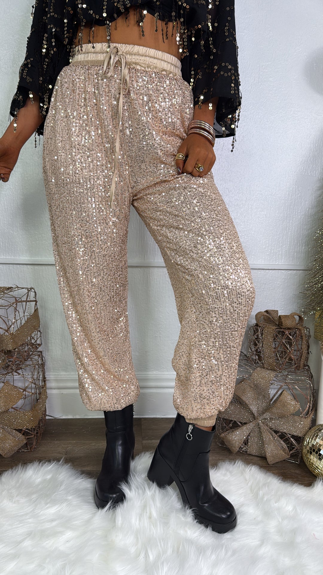 Change Of Pace Sequin Jogger, Champagne