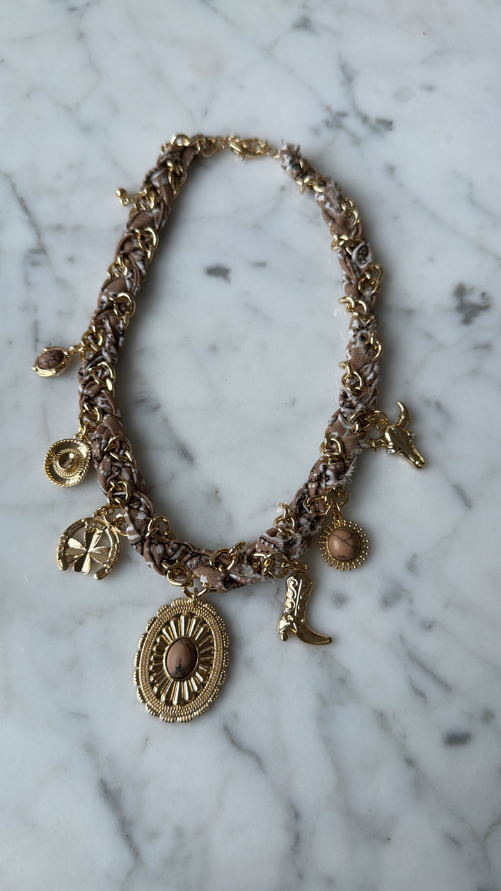 Western Charm Necklace, Beige/Gold