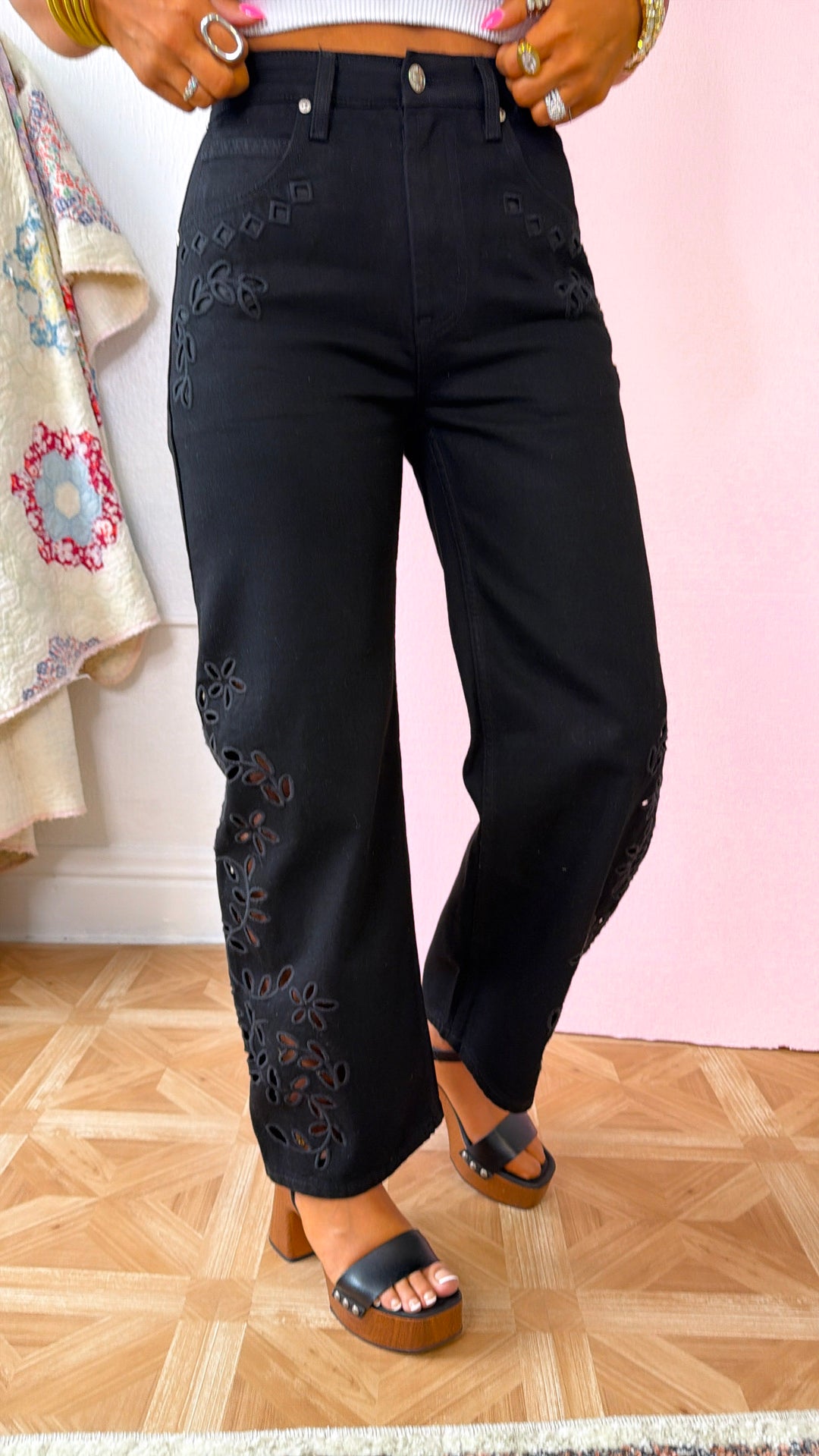 Eyelet Floral Barrel Jeans, Black