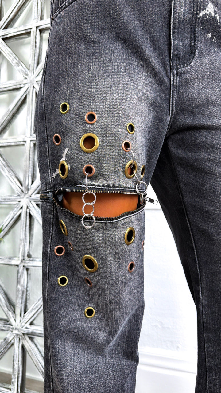 Edgy Washed Eyelet Ring Jeans, Black