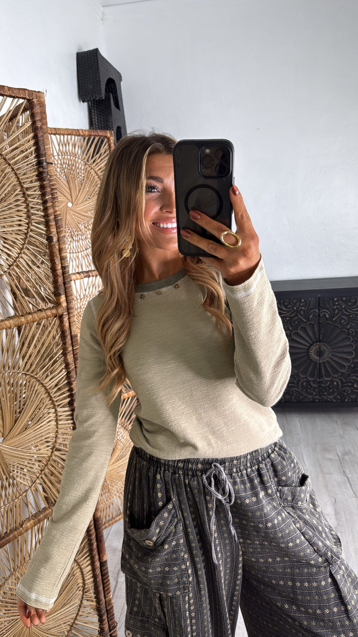 Studded Long Sleeve Basic, Olive