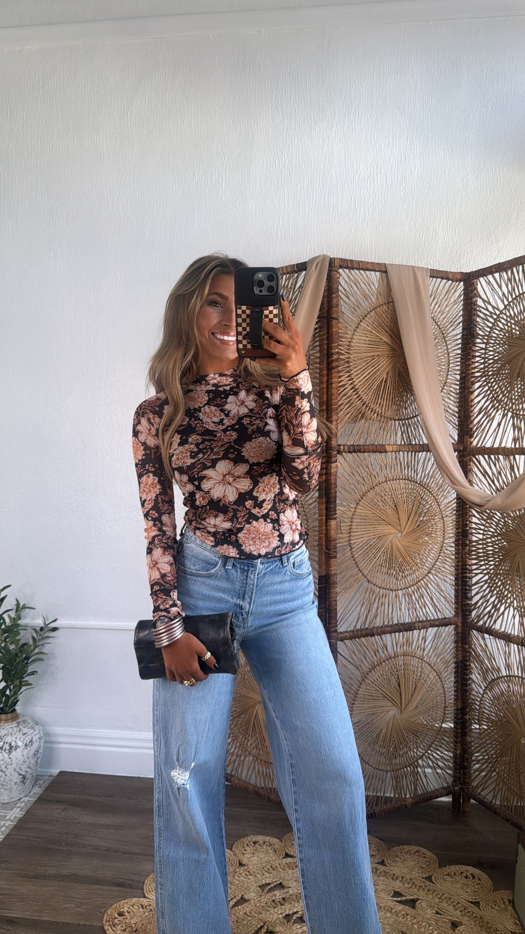 Rusted Daisy Mesh Top, Black