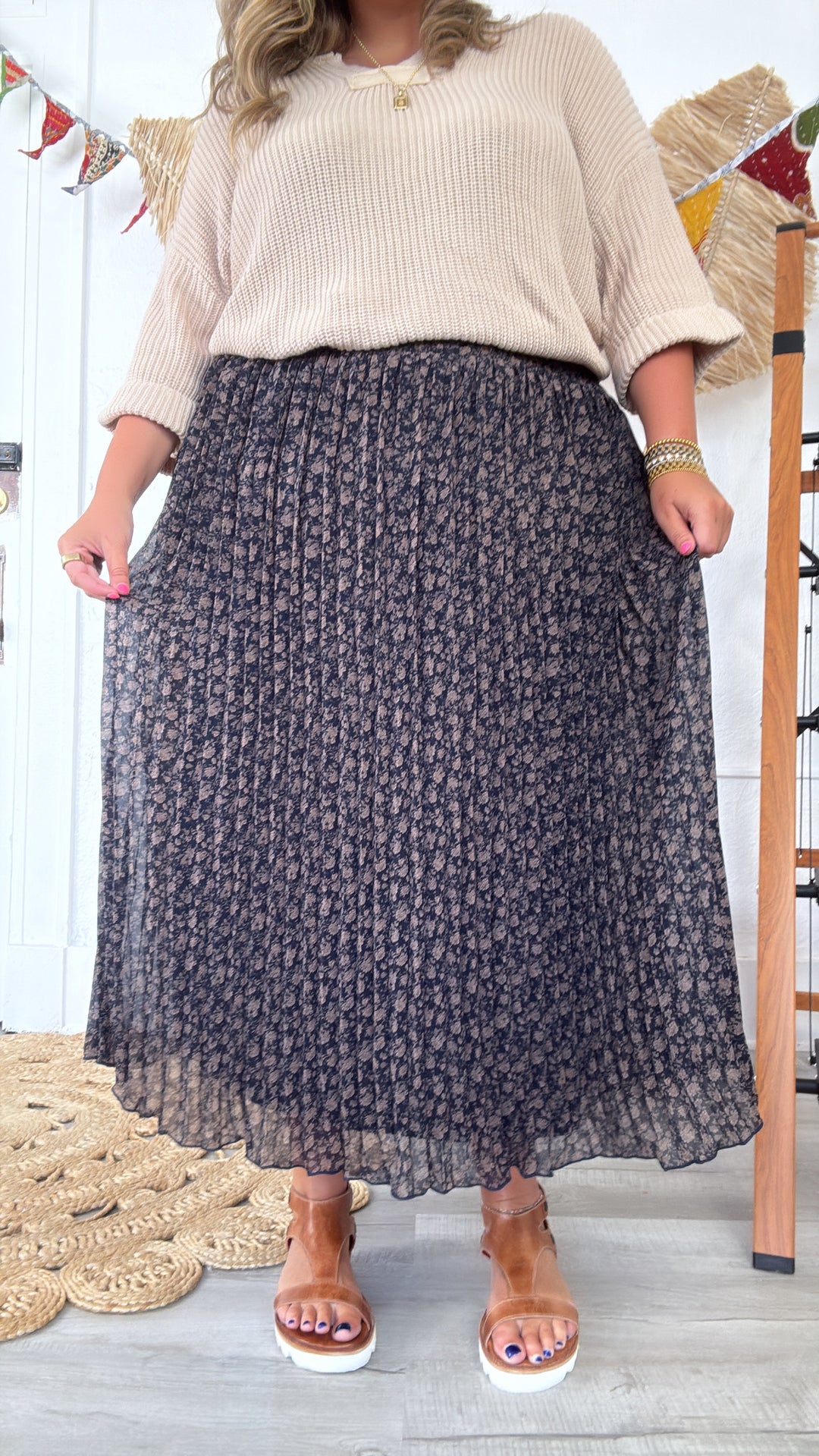 Garden Dream Floral Printed Pleated Midi Skirt