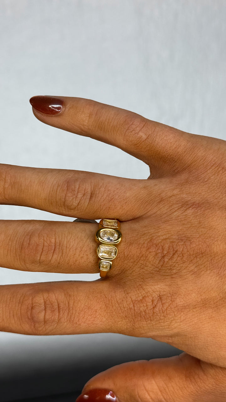 The Hazel Ring, Gold