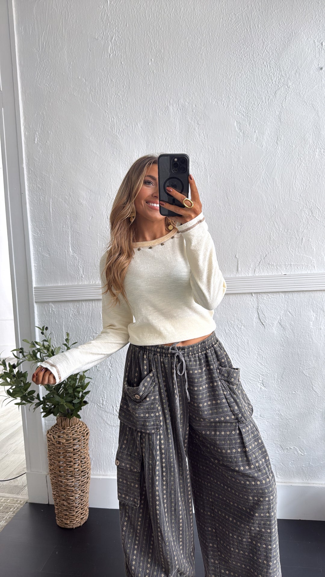 Studded Long Sleeve Basic, Cream