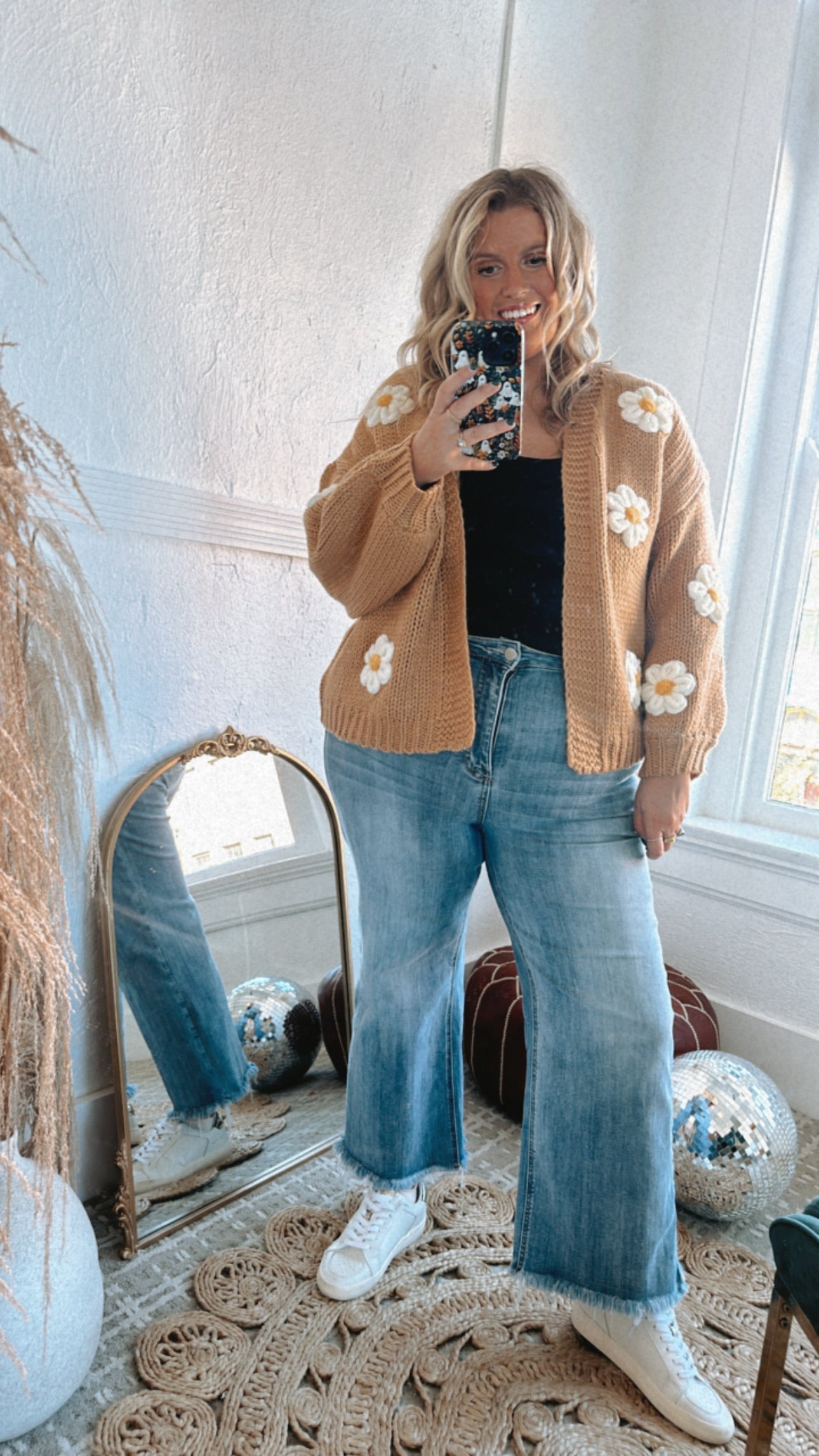 Touch Of Daisy Floral Knit Cardi, Camel – Everyday Chic Boutique