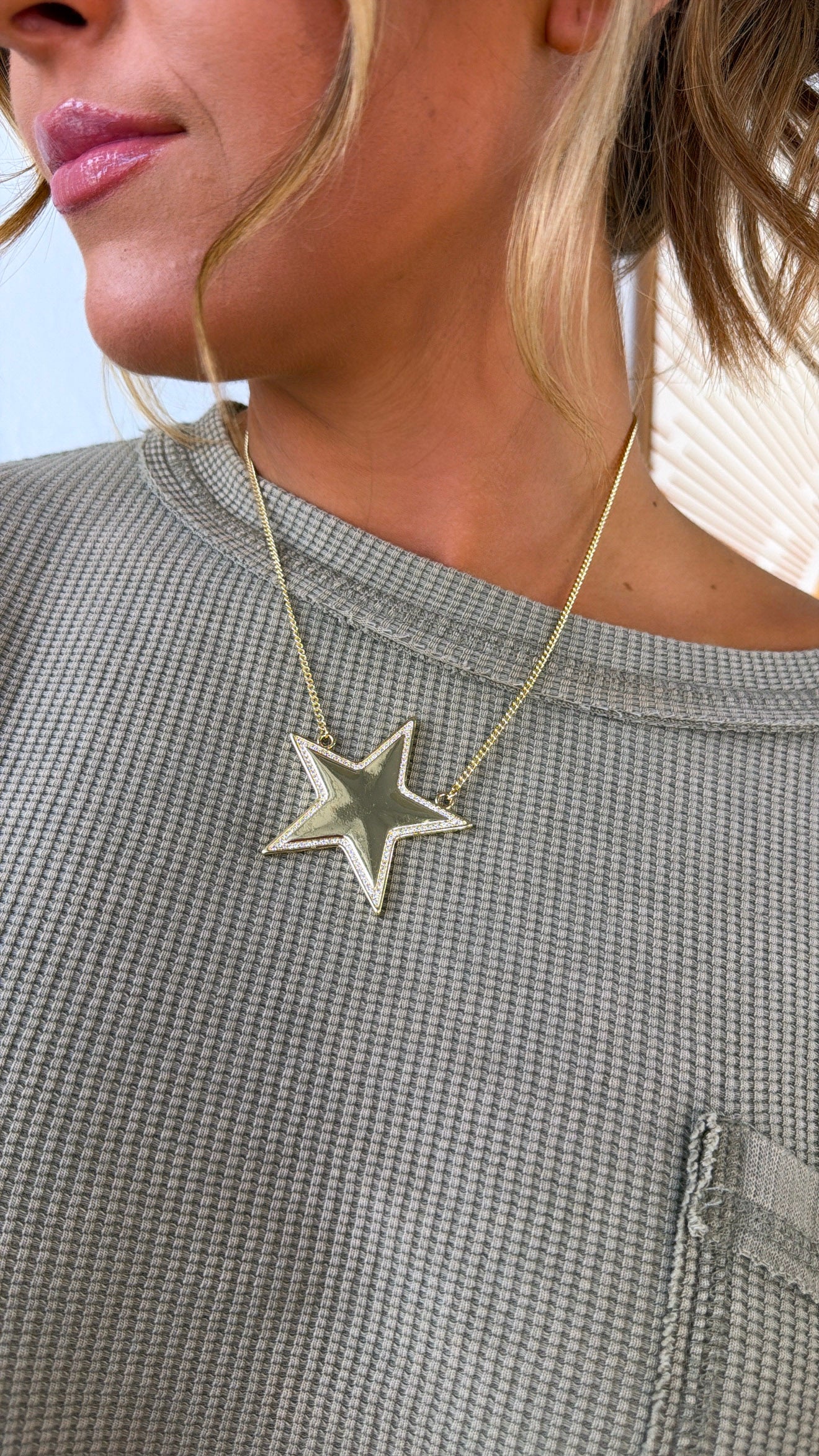 Big Star Necklace, Gold – Everyday Chic Boutique