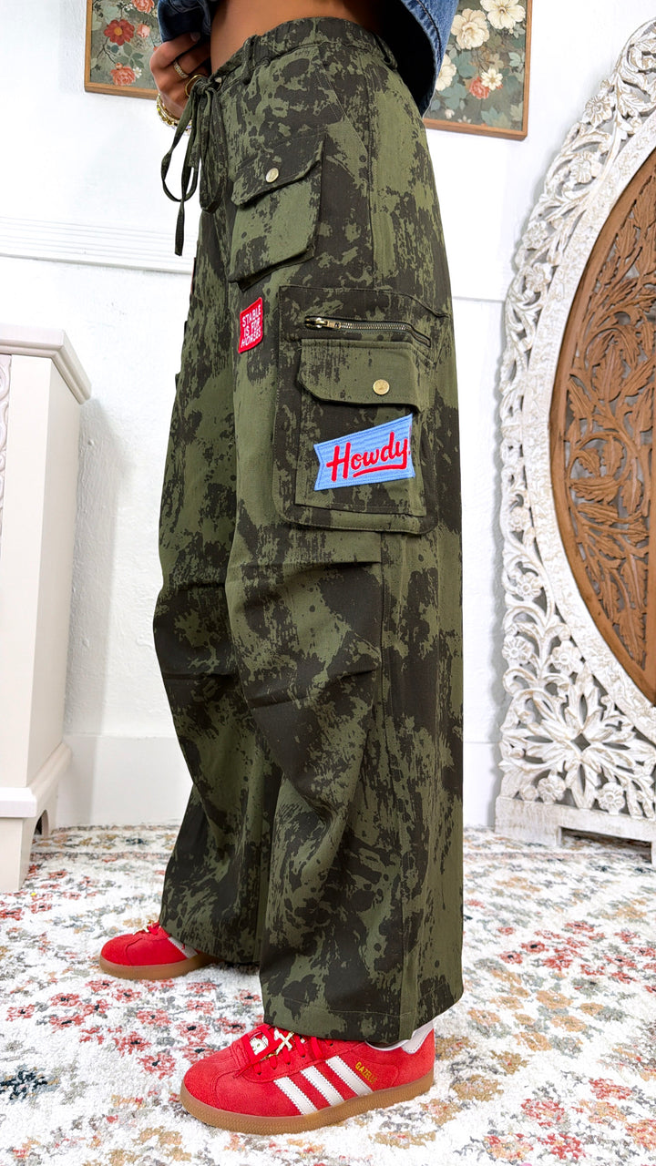 Country Kickin Camo Pants, Army Green