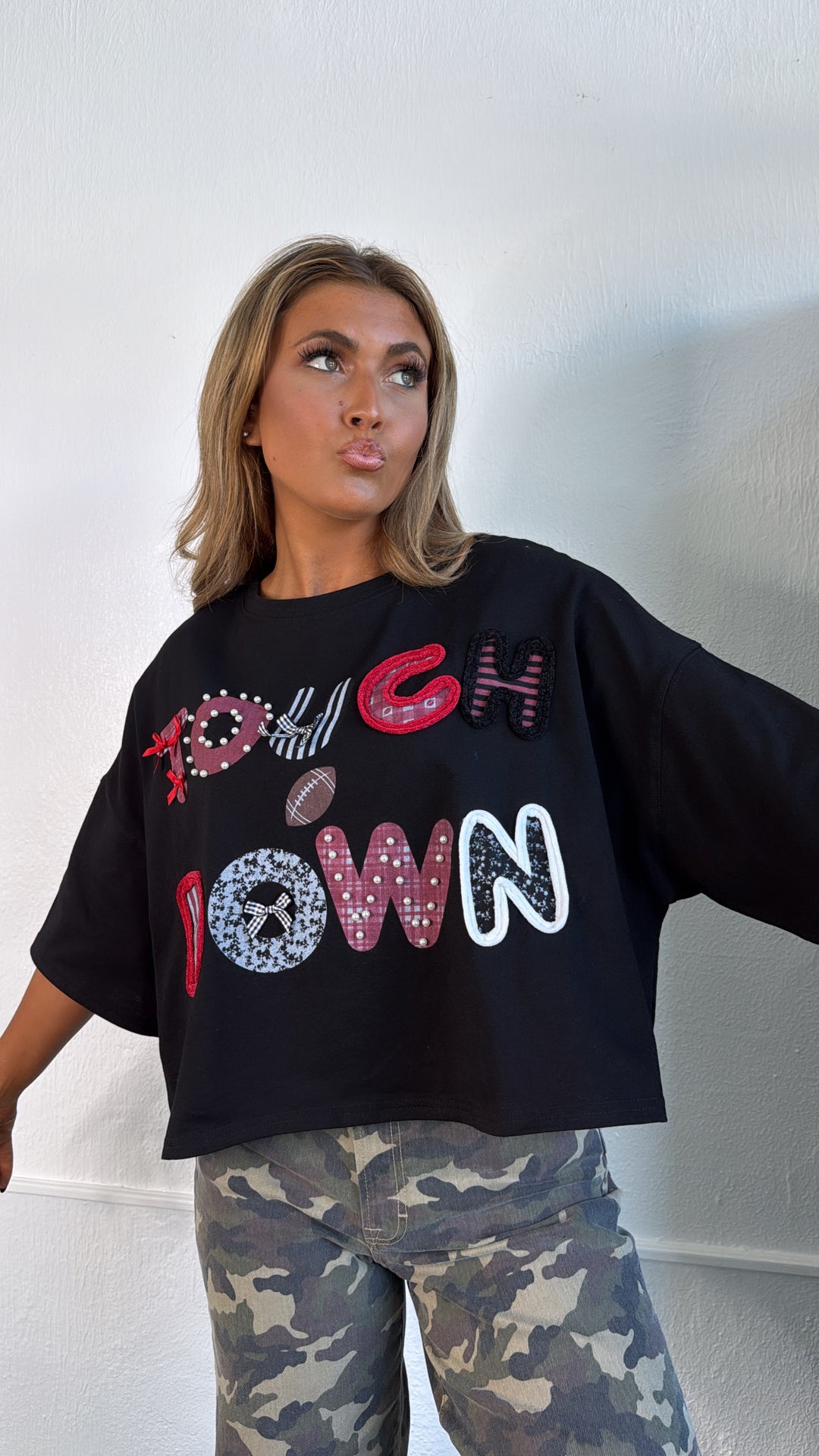 Touchdown Thread Graphic Top, Black