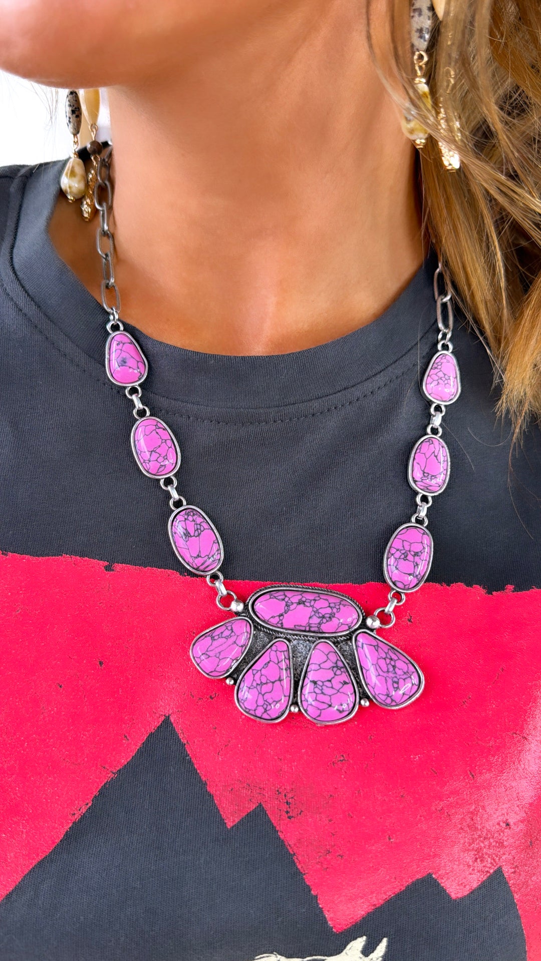 Metal PawChain Necklace, Lt.Pink