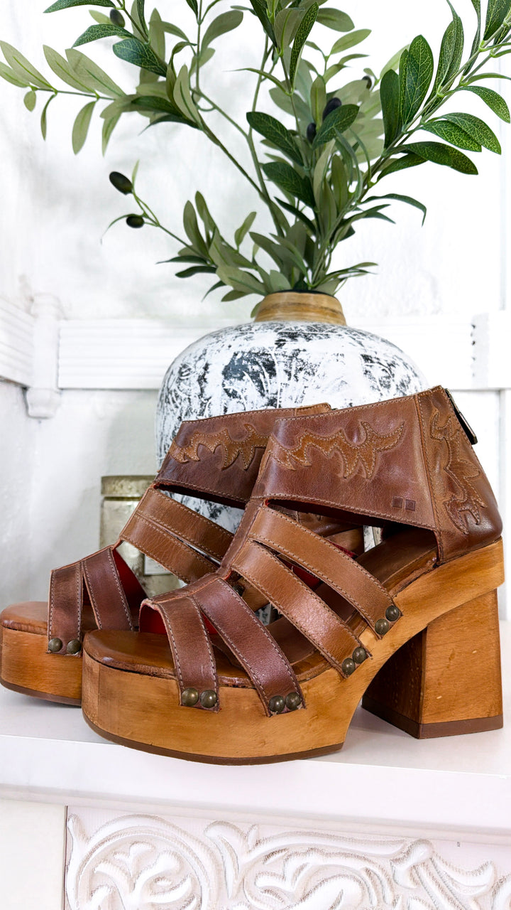 Bedstu Orphyx, Almond Tan Rustic