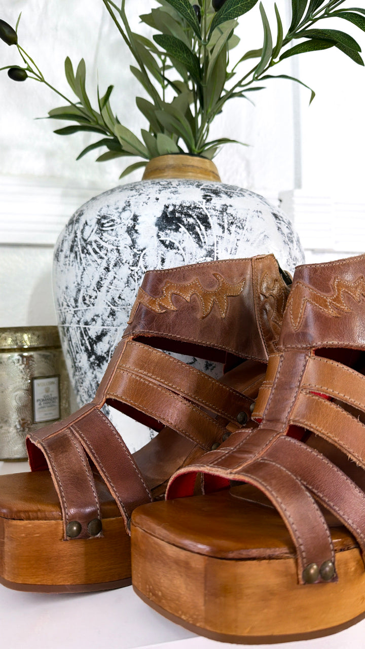Bedstu Orphyx, Almond Tan Rustic