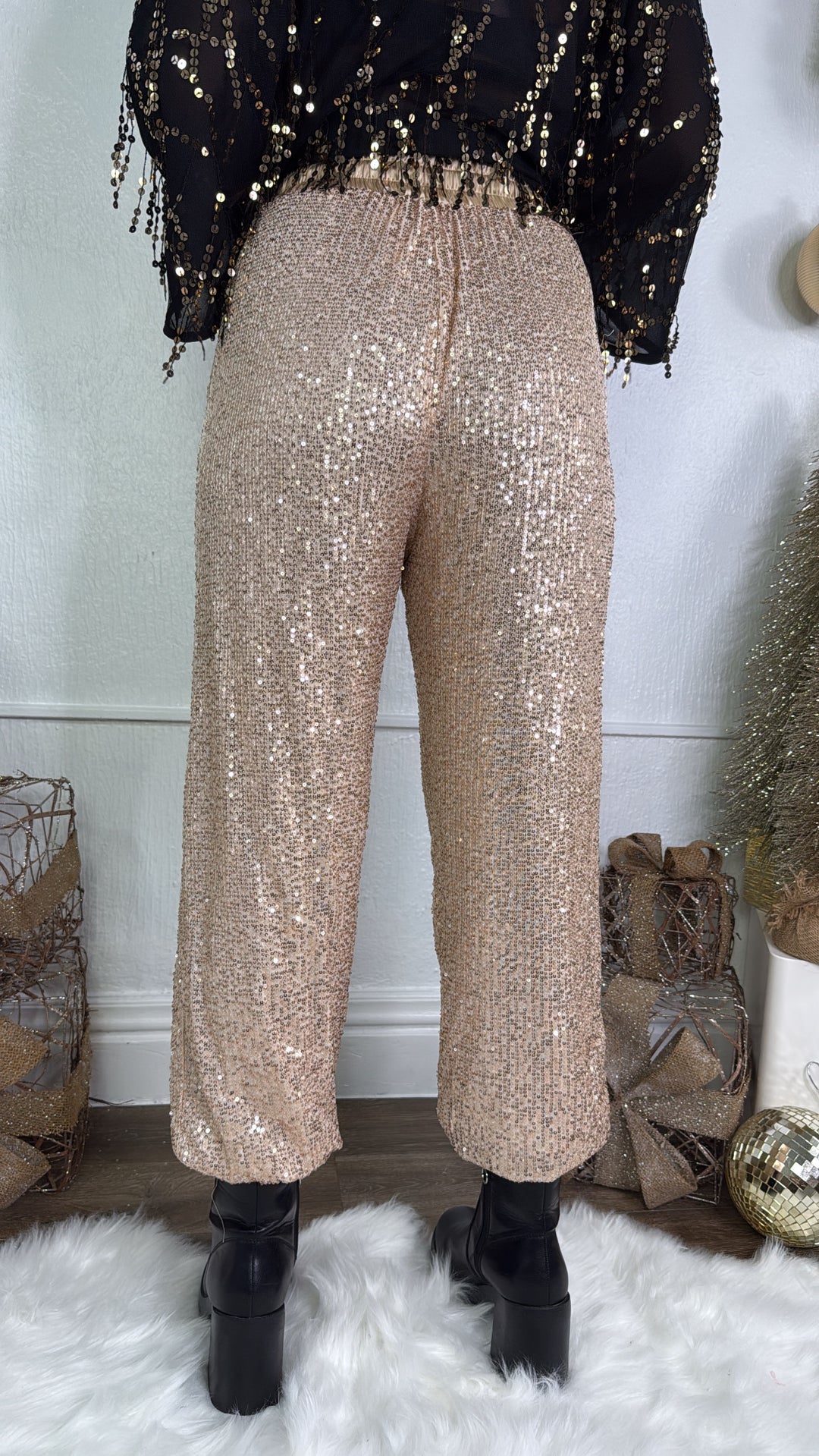 Change Of Pace Sequin Jogger, Champagne