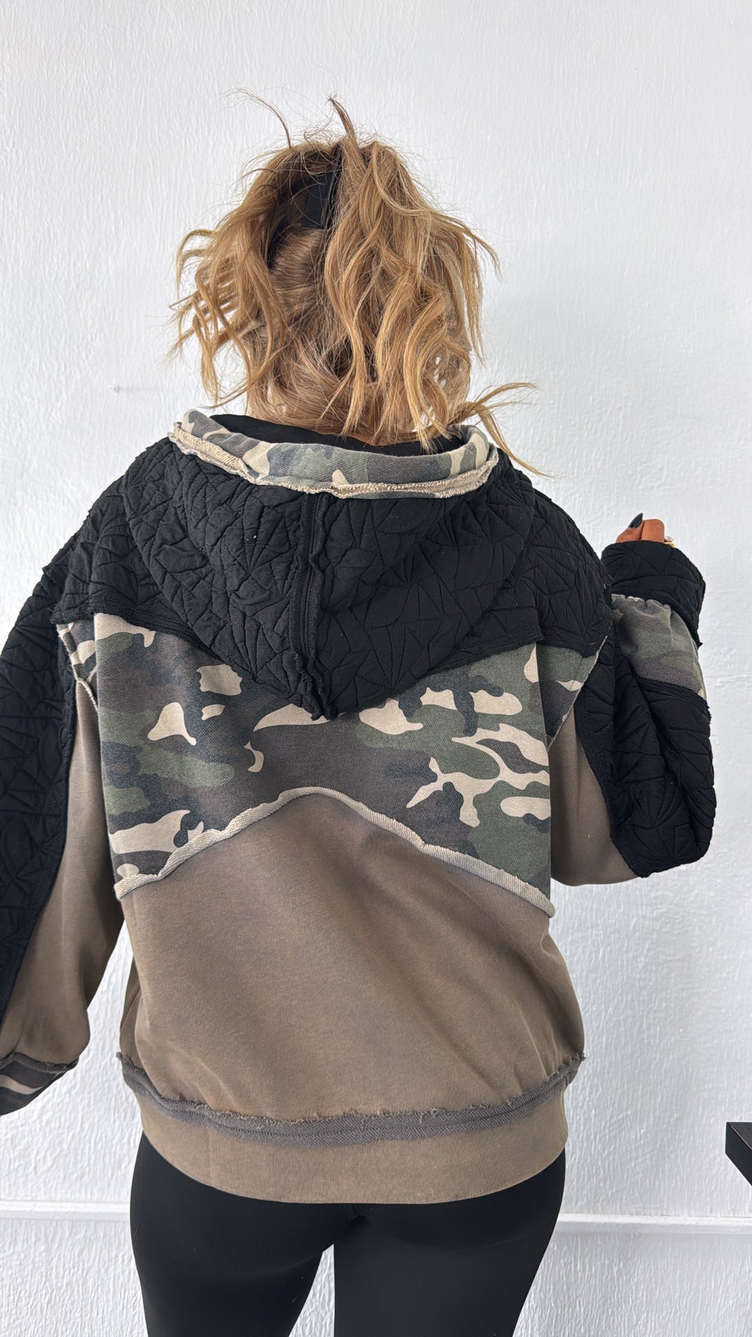 On Edge Camo Zip Up, Charcoal