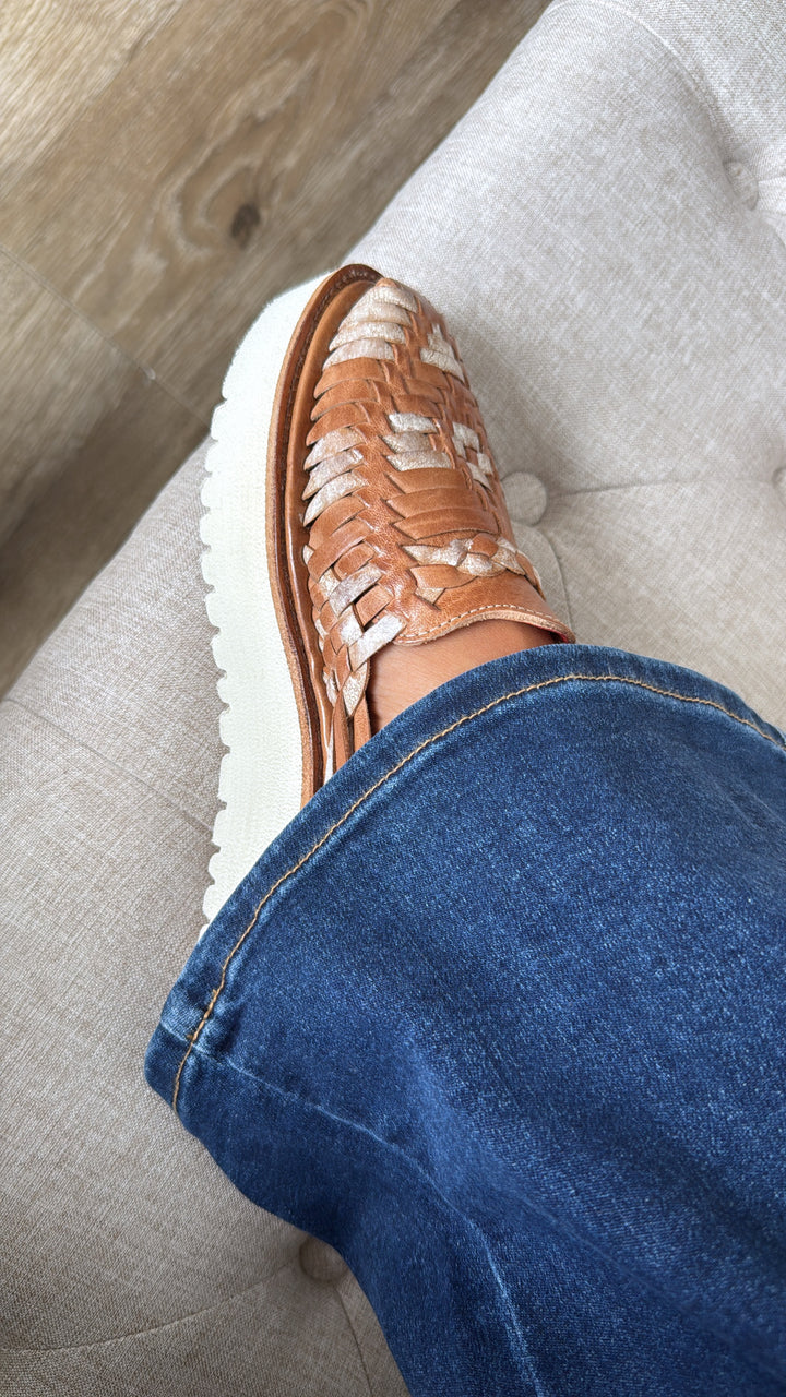 Bedstu Lizzie, Tan Rustic Nectar Lux