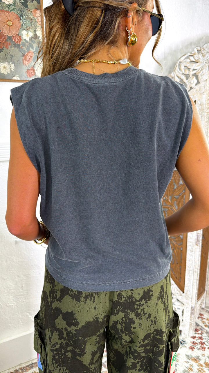 Born Free Muscle Tee, Faded Black