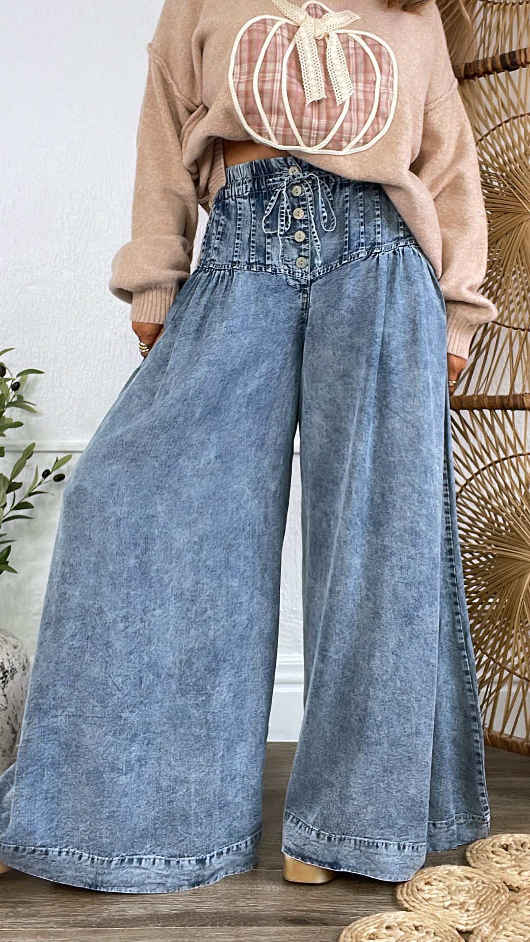 Waylon Washed Pintuck Wide Leg Pant