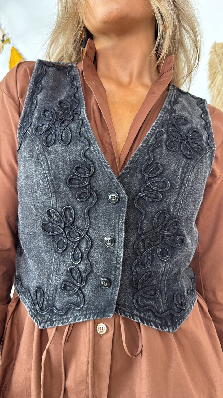 Wisteria Embroidered Vest, Black