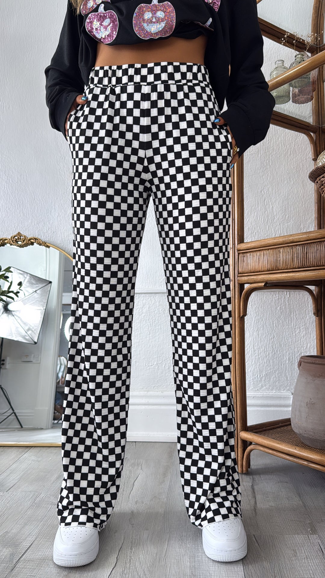 ECB Exclusive : Kickin' It Checkered Pant, White/Black