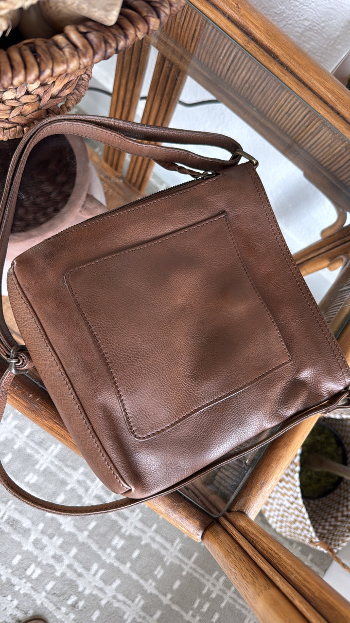 Hardy Crossbody Bag , Brown