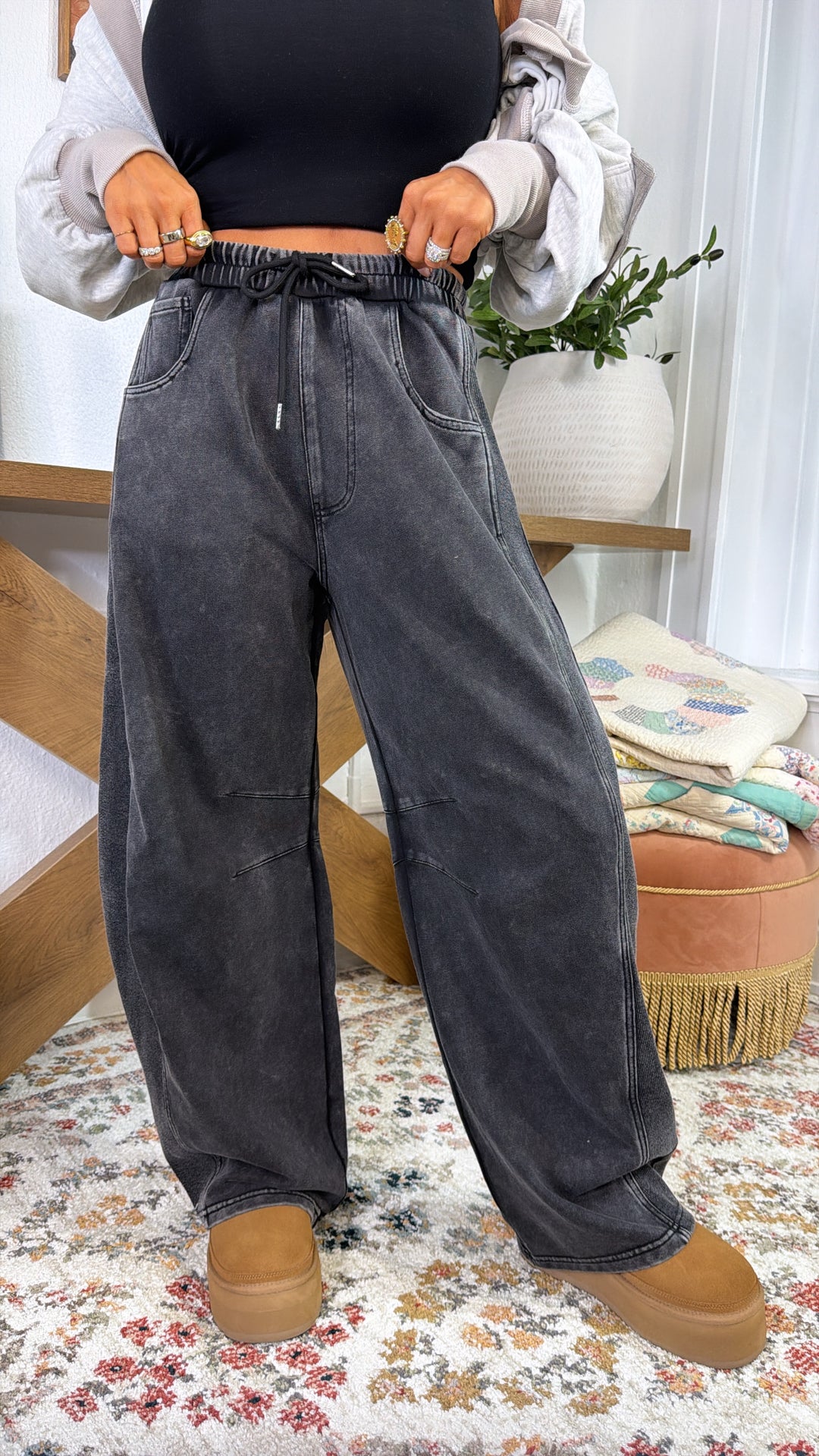 Trend Setter Barrel Leg Sweatpant, Black