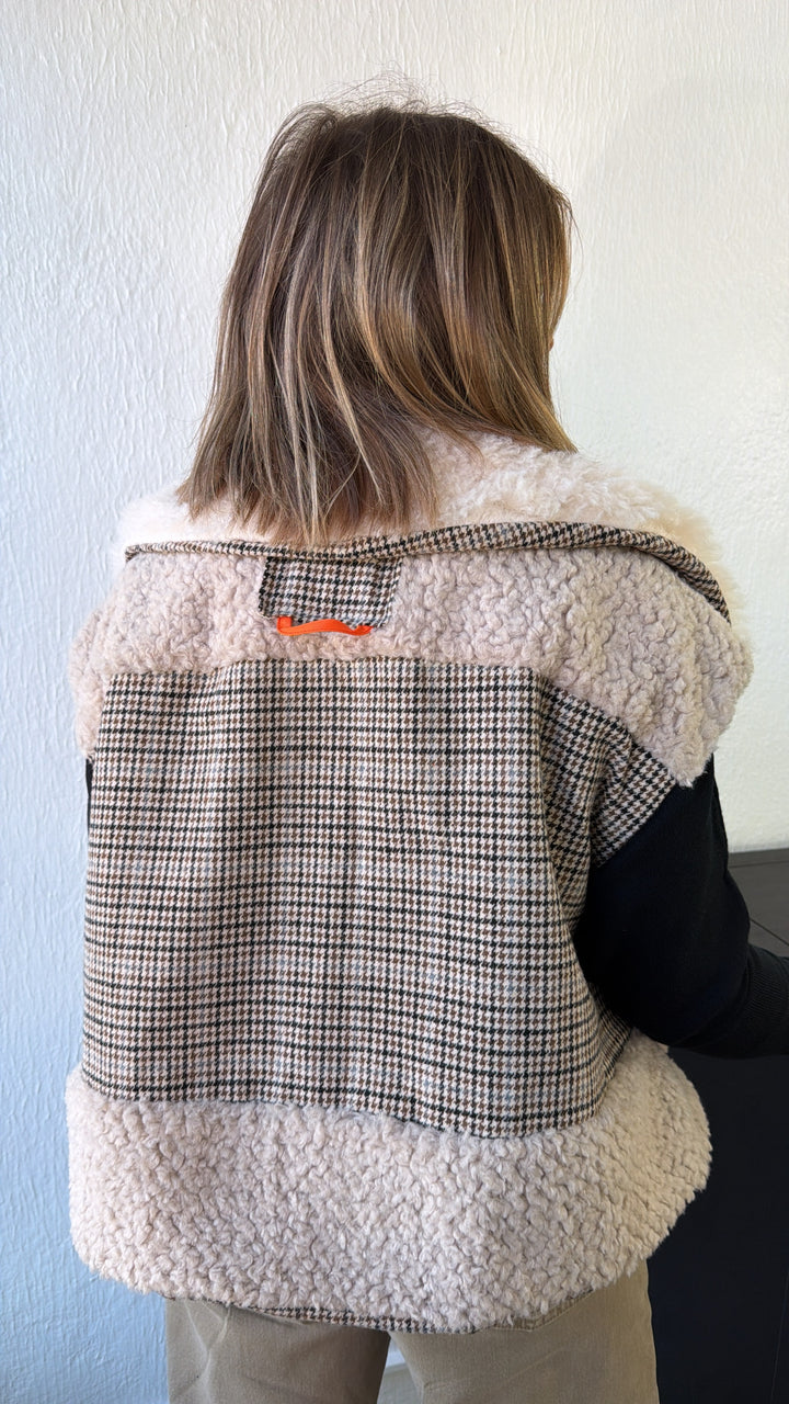 Mileigh Sherpa Vest, Tan