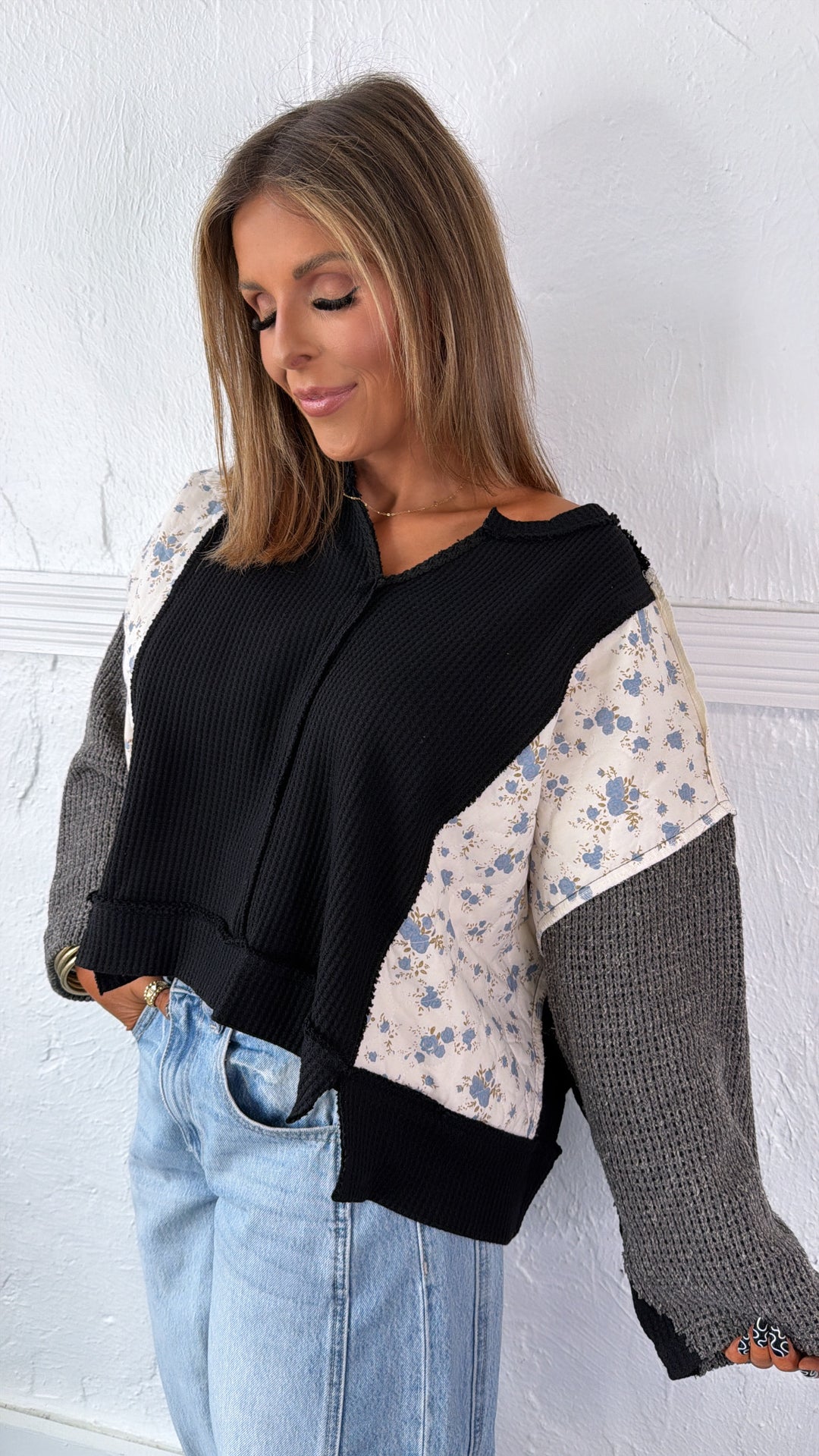 DOORBUSTER: POL Floral Sleeve Sweater, Black