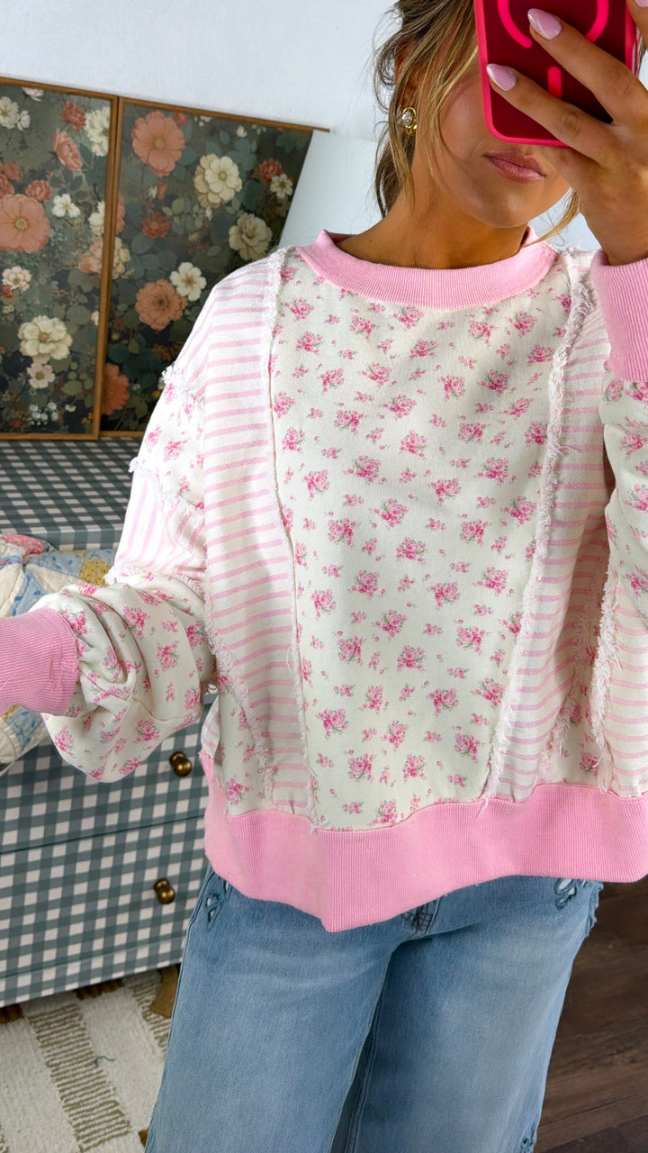 Comfort in Florals Crewneck, Lt. Pink