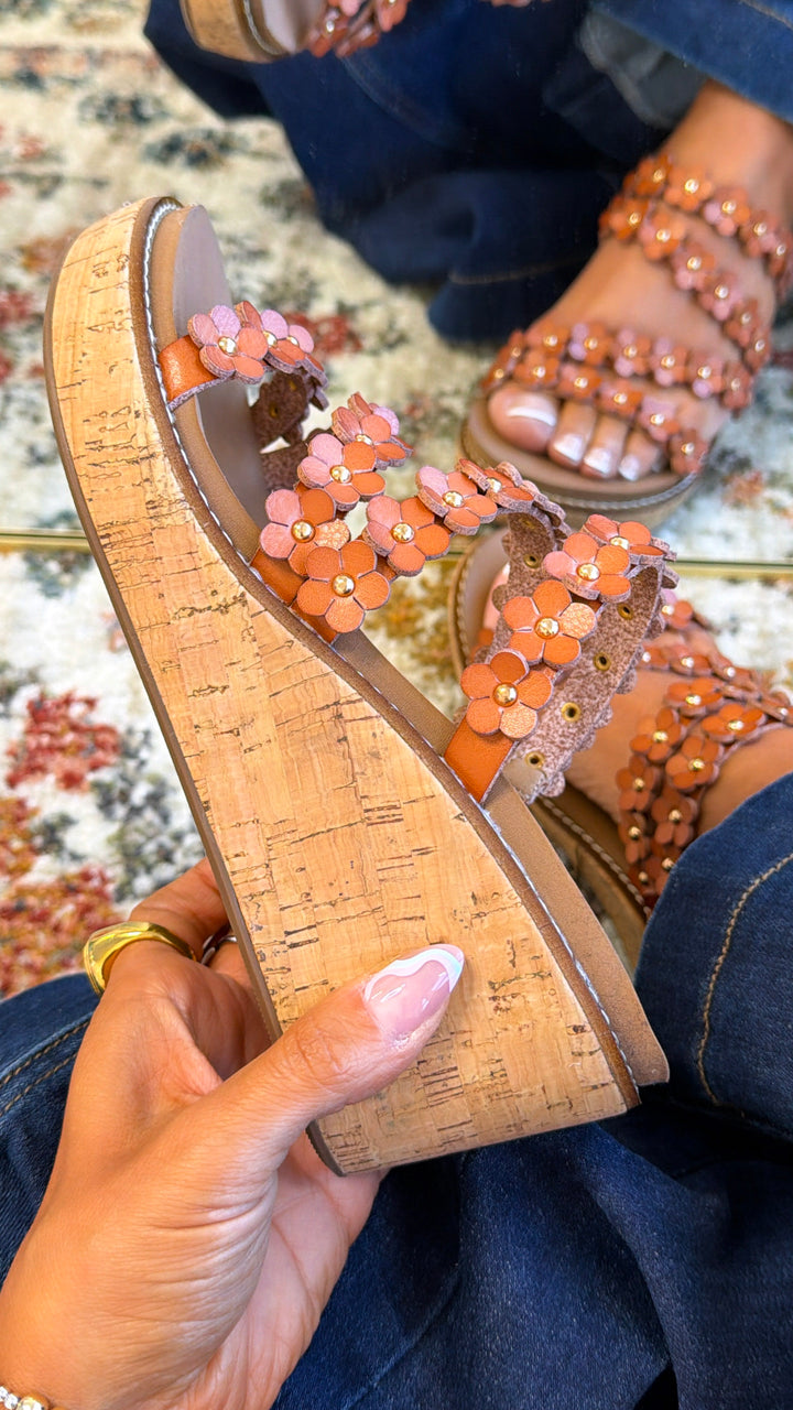 Floral Strap Plattform Wedge, Cognac