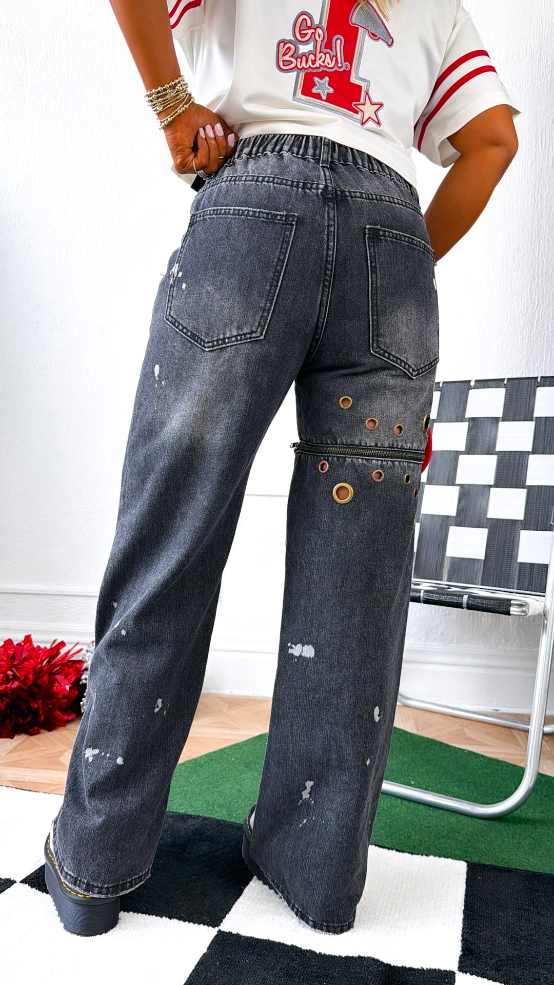 Edgy Washed Eyelet Ring Jeans, Black