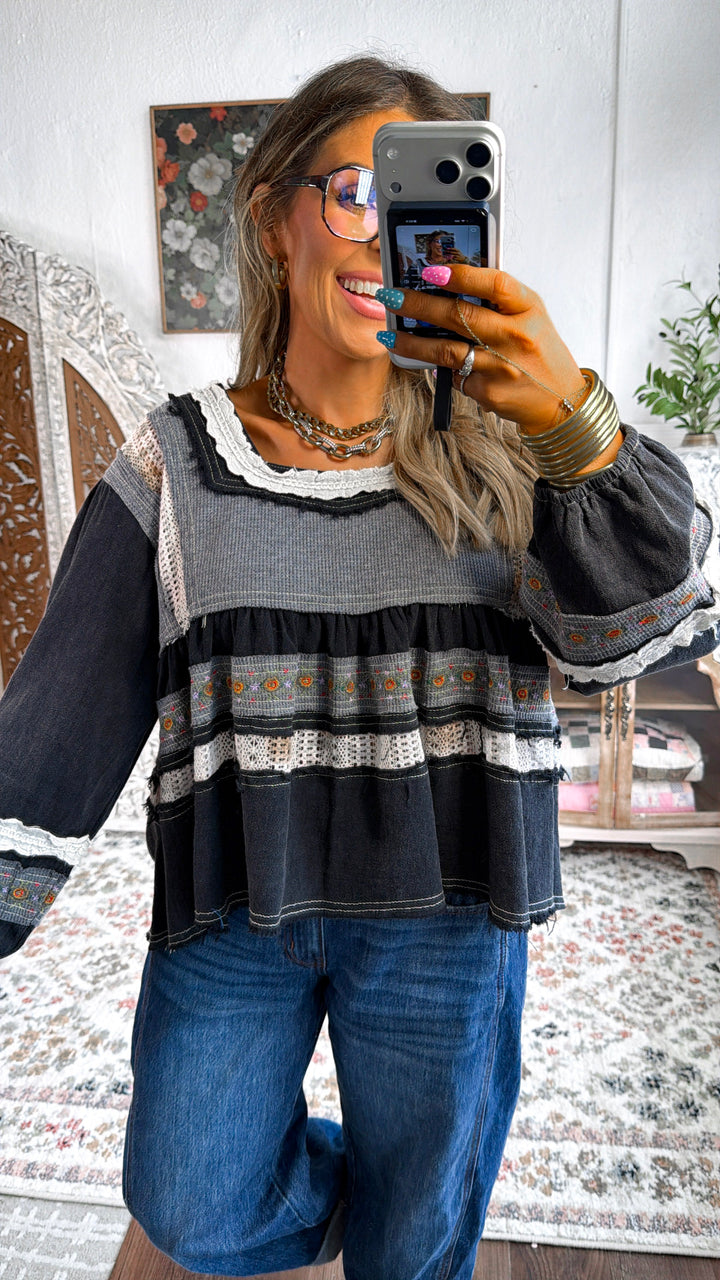 Dandelion Fields Top, Black