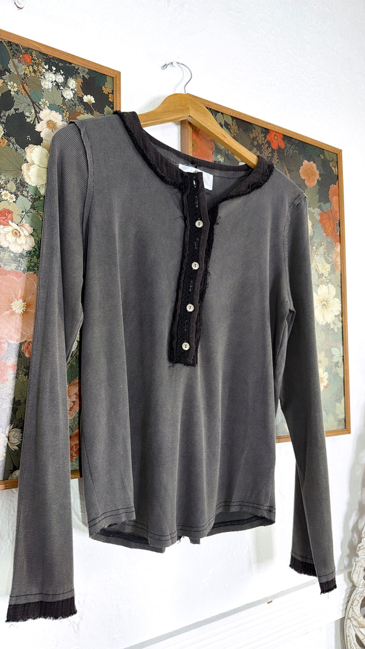 Touch Of Spice Long Sleeve, Iron Grey