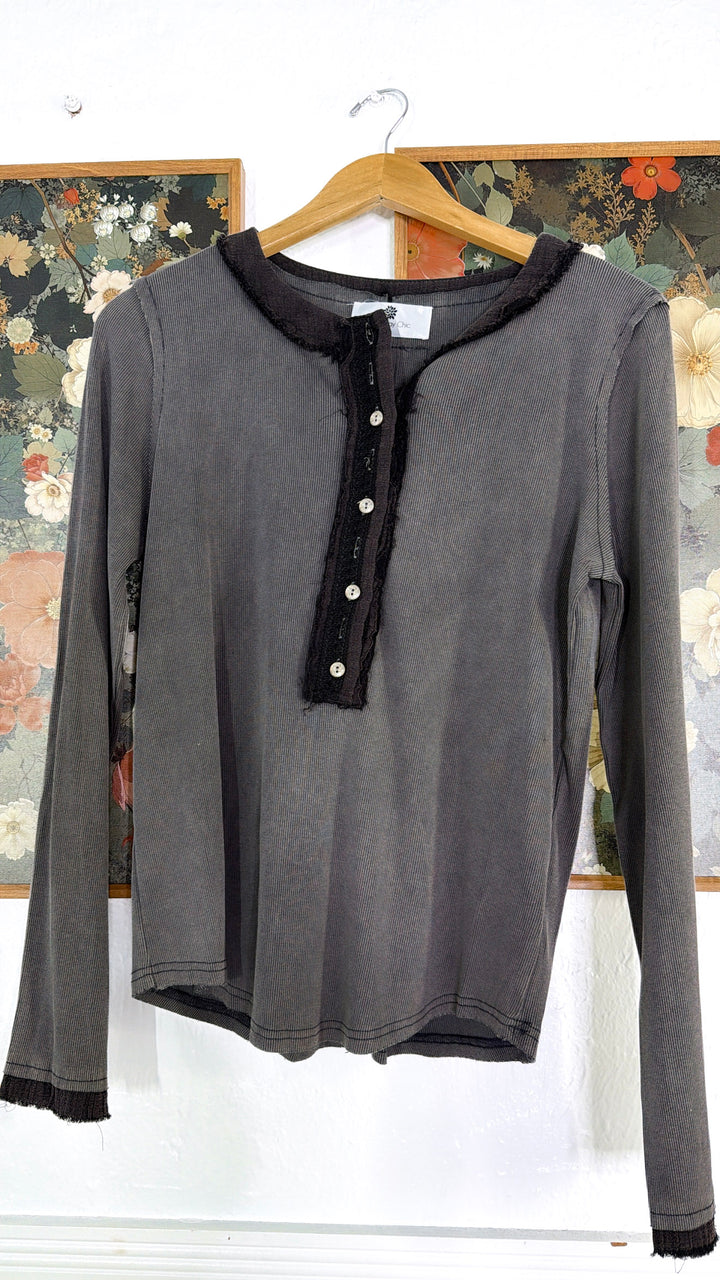 Touch Of Spice Long Sleeve, Iron Grey