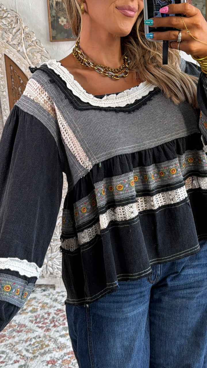 Dandelion Fields Top, Black