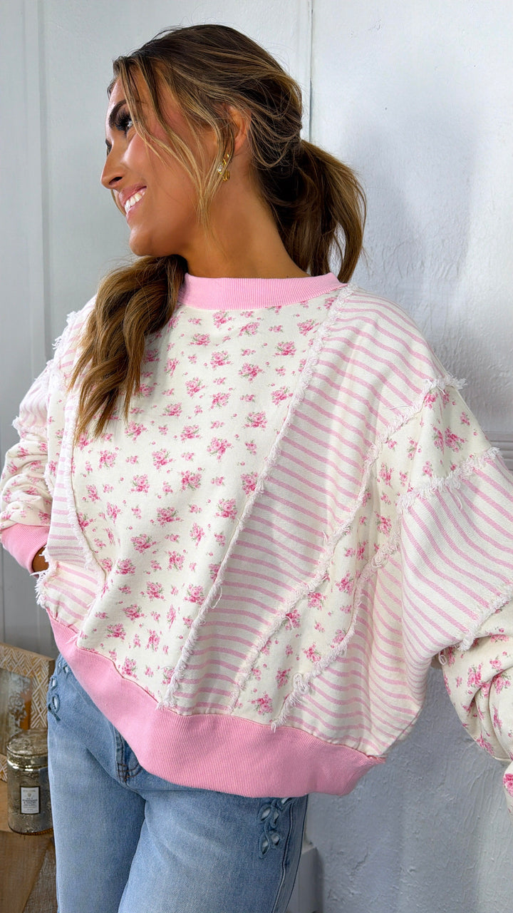 Comfort in Florals Crewneck, Lt. Pink