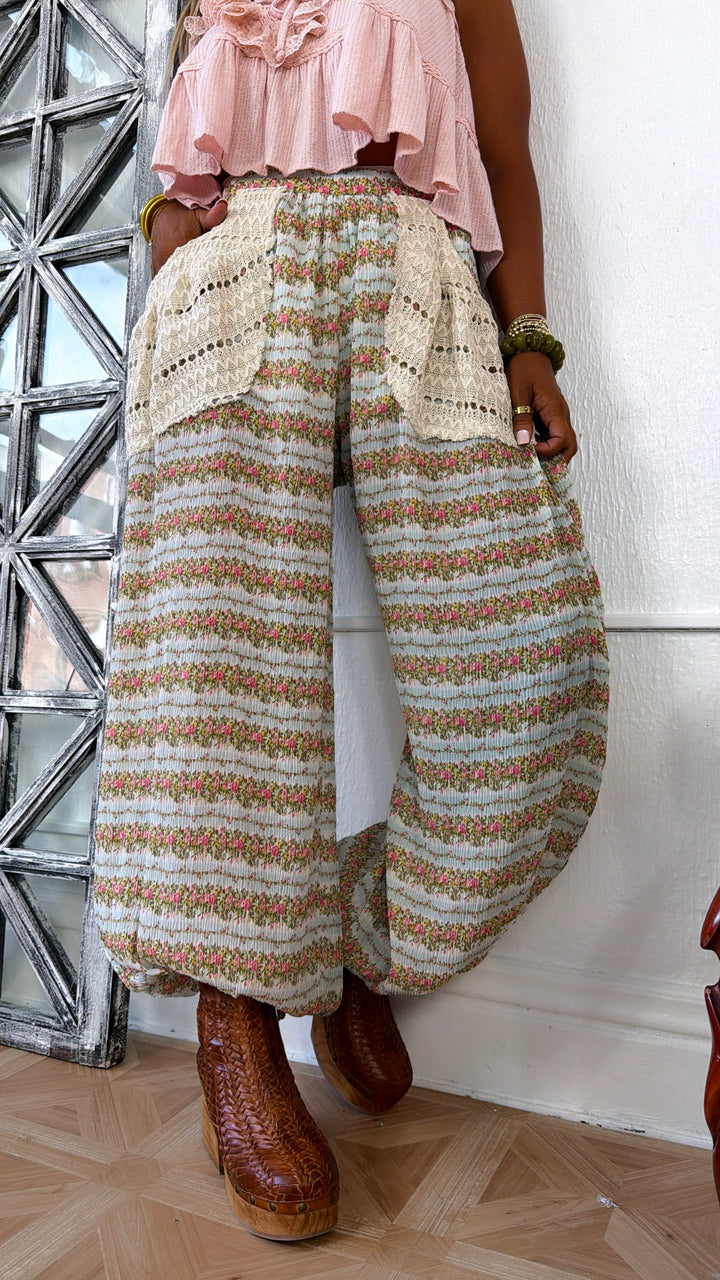 Trail Bloom Jogger Pants, Mint Multi