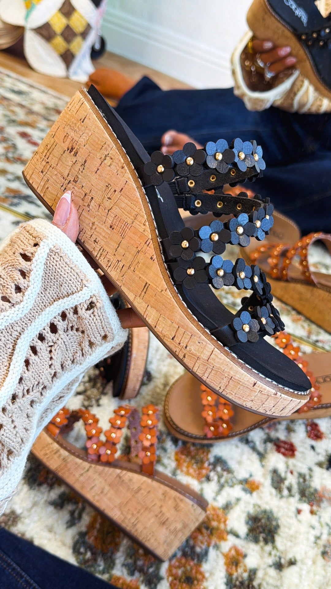 Floral Strap Plattform Wedge, Black