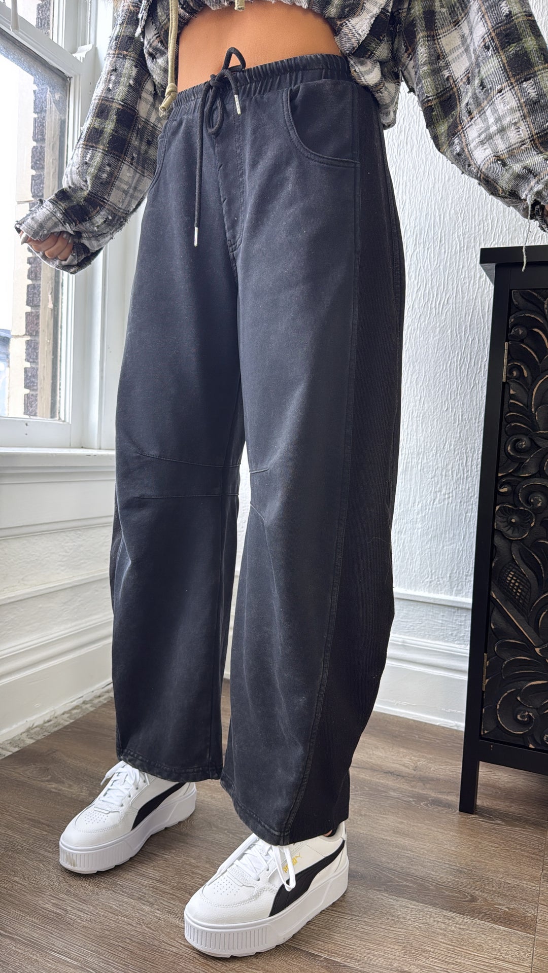 Trend Setter Barrel Leg Sweatpant, Black