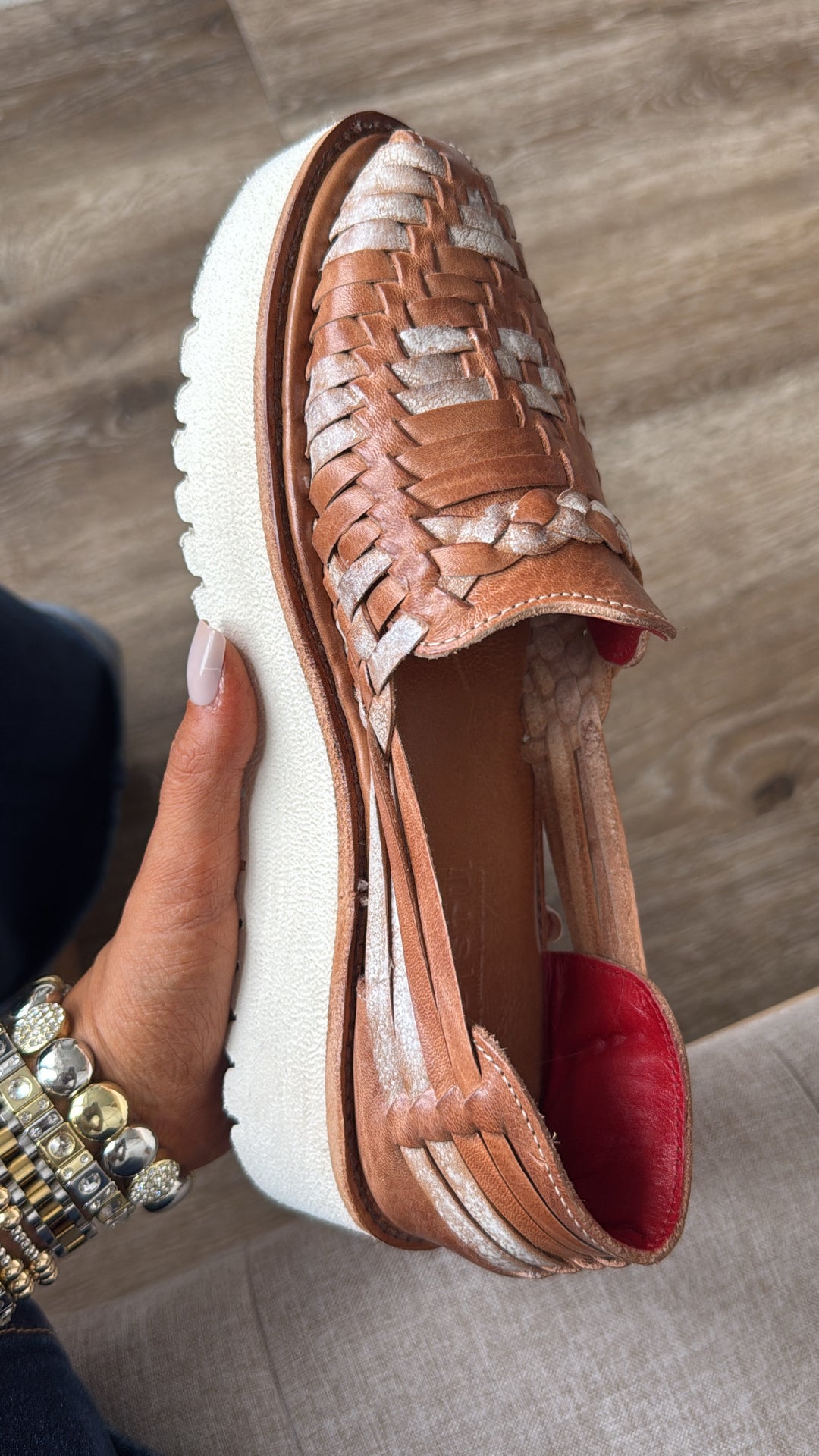 Bedstu Lizzie, Tan Rustic Nectar Lux