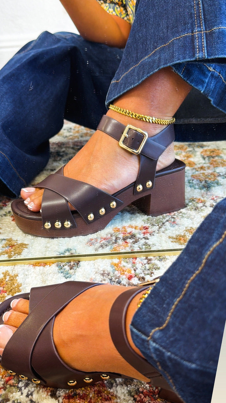 The Classic Stud Heel, Chocolate