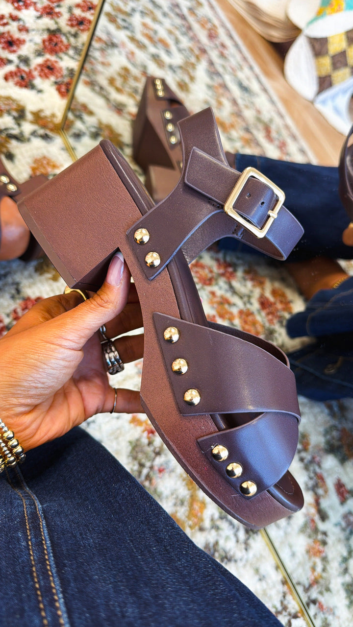 The Classic Stud Heel, Chocolate