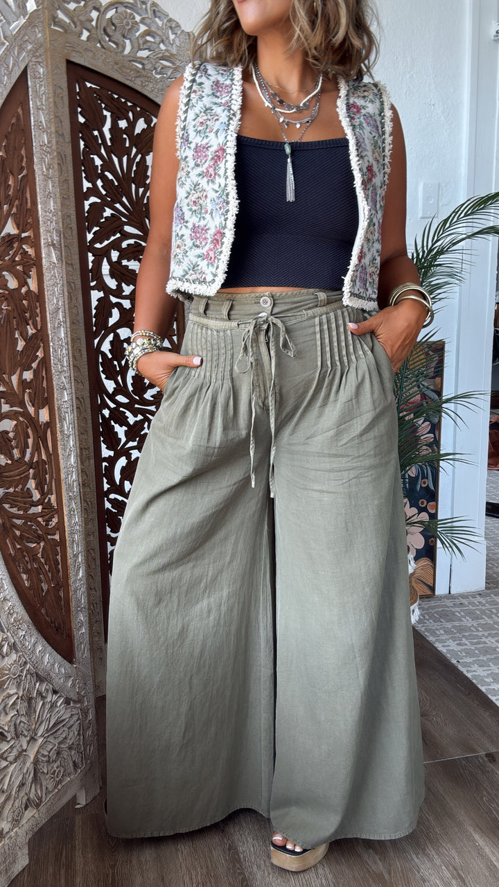 Aged Oak Wide Leg Pant, Olive