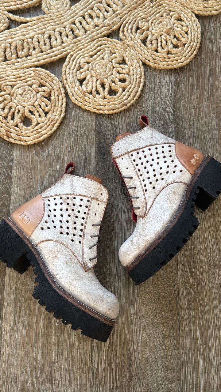 Bedstu Tanzania, Nectar Lux/ Tan Rustic