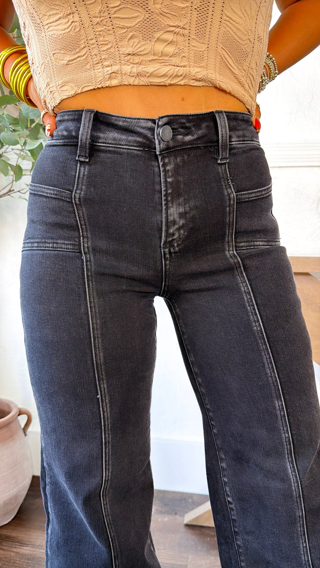 Duke Mid Rise Black Denim, Risen