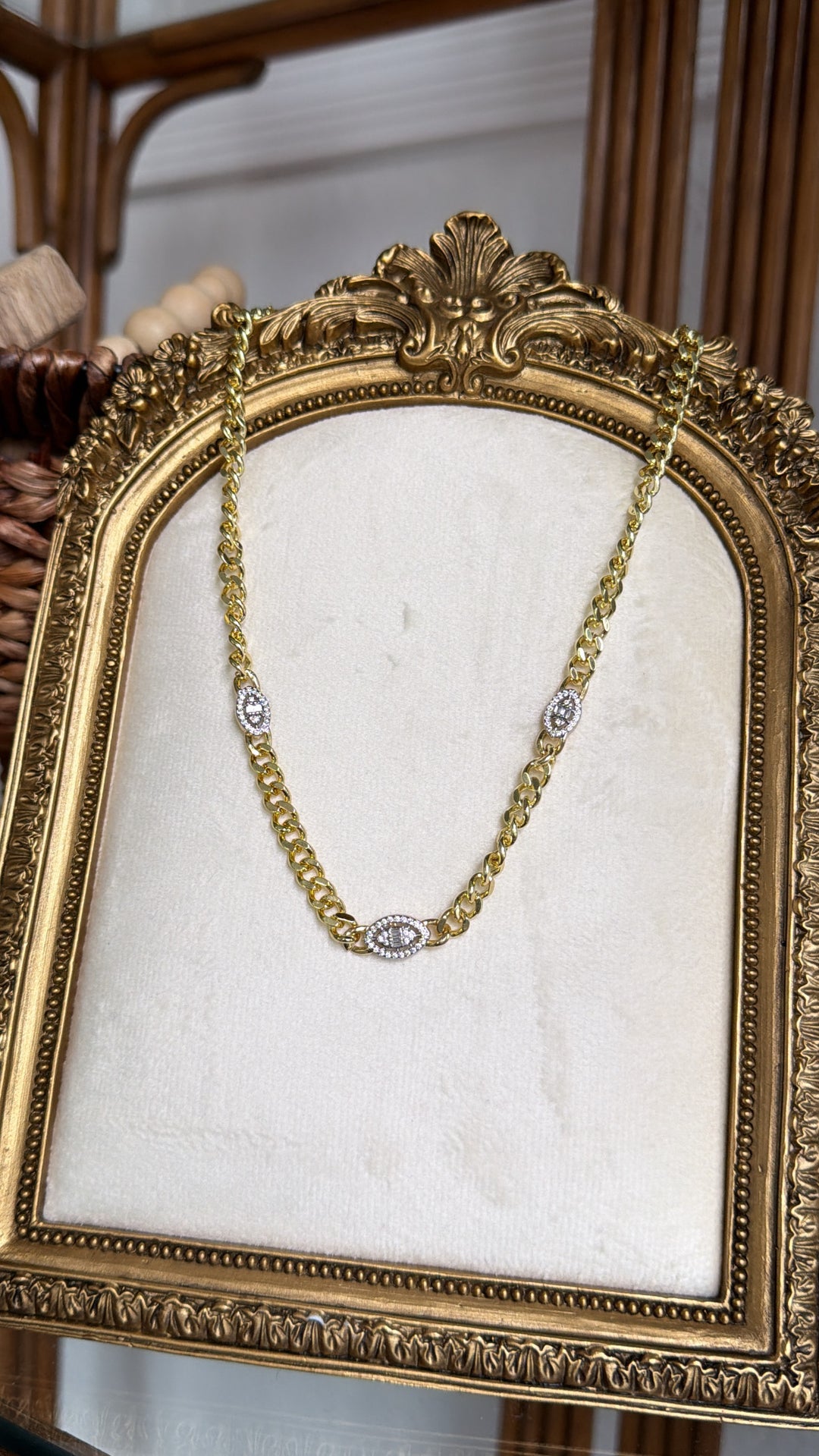 Treasure Jewels: Timeless Chic Necklace