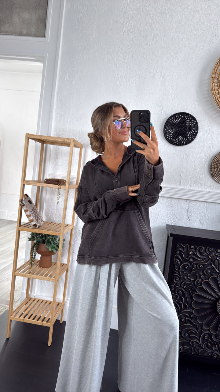 Campfire Nights Hoodie, Washed Black