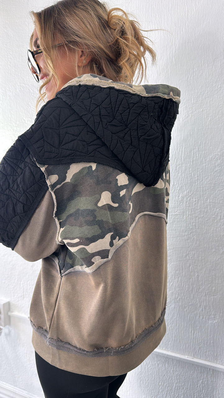 On Edge Camo Zip Up, Charcoal