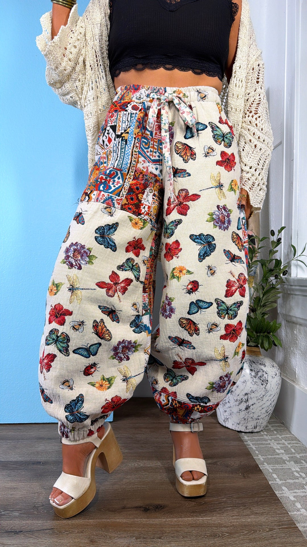 Butterfly Fields Jogger, Natural/Multi