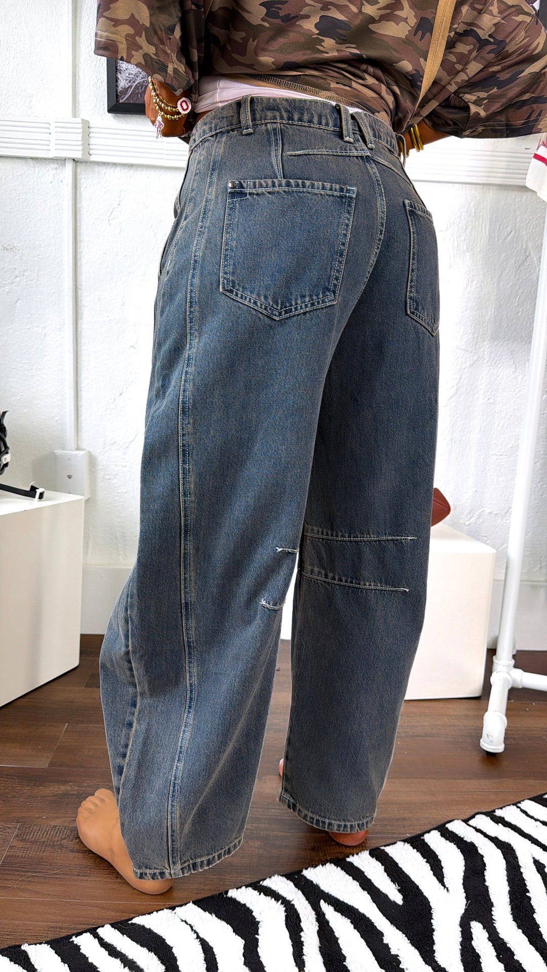 The Curve Barrel Jeans, Dark Denim
