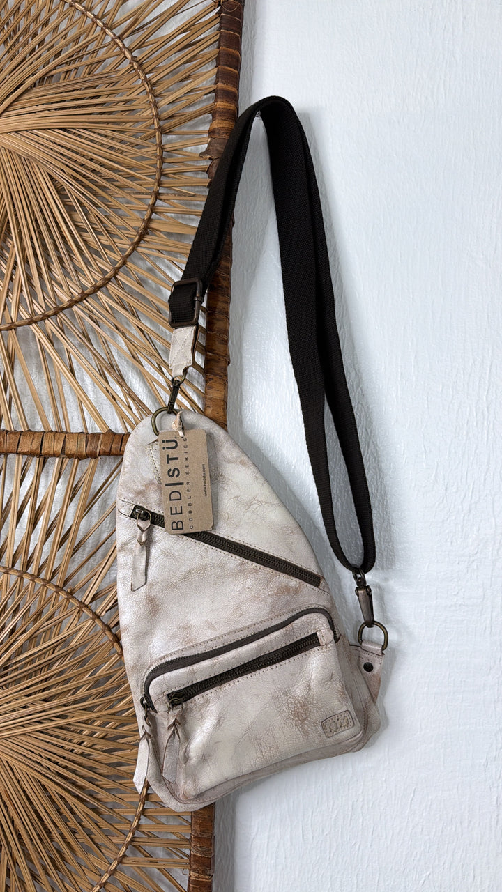 BedStu Andie, Nectar Lux